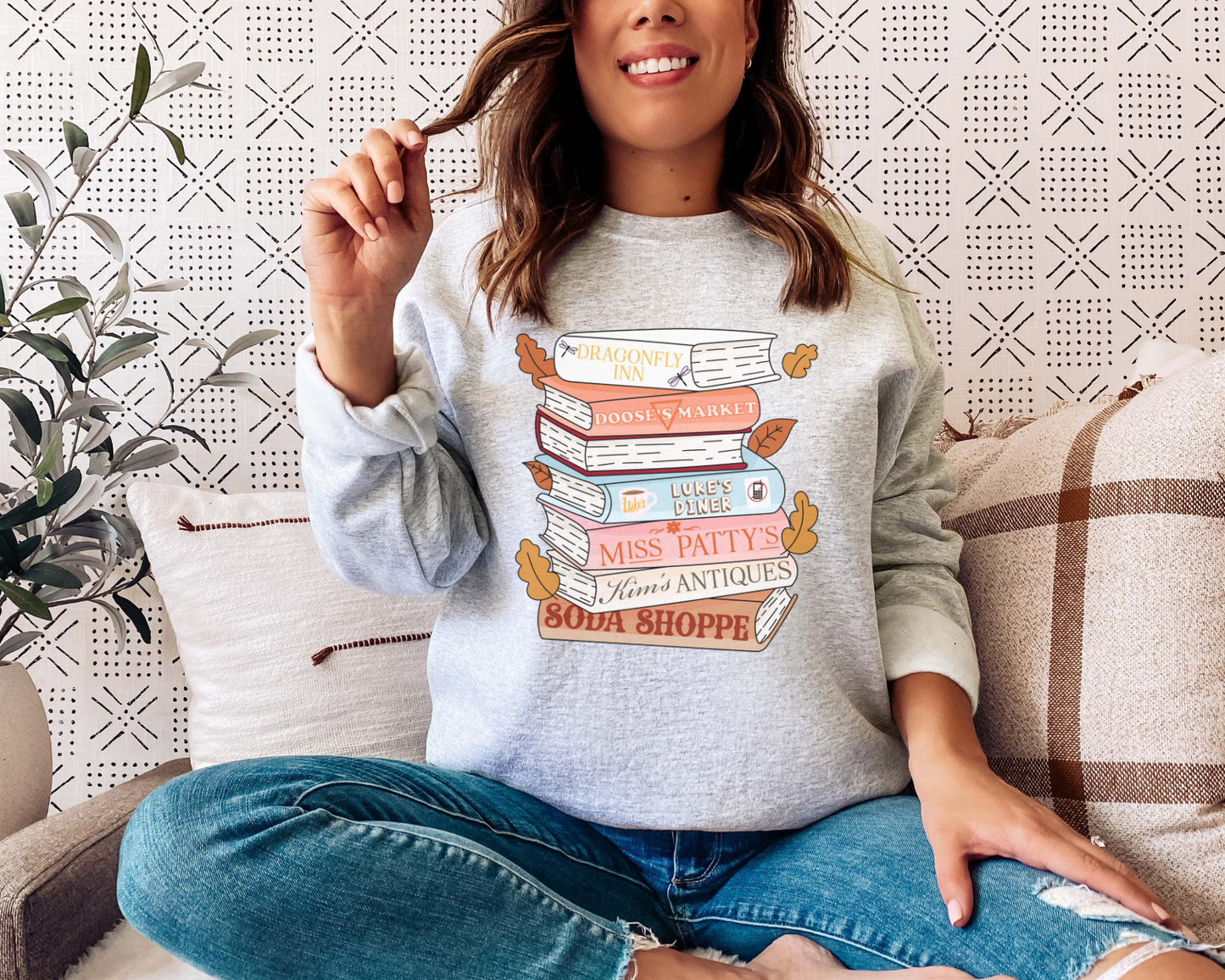 GILMORE GIRLS BOOK STACK CREWNECK SWEATSHIRT